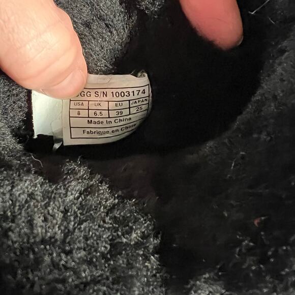 UGG Bailey Bow Black Shearling Boots Women’s US 8 Good Condition - Picture 10 of 10